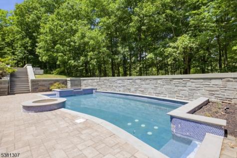 24 Douglass Avenue Bernardsville NJ 07924