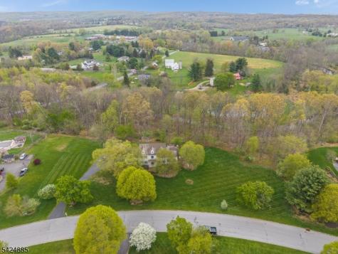 3 Indian Creek Road Alexandria NJ 08867