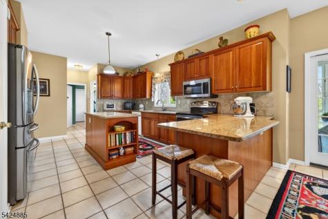 3 Indian Creek Road Alexandria NJ 08867