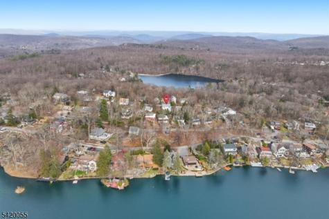 72 Hudson Drive West Milford NJ 07480