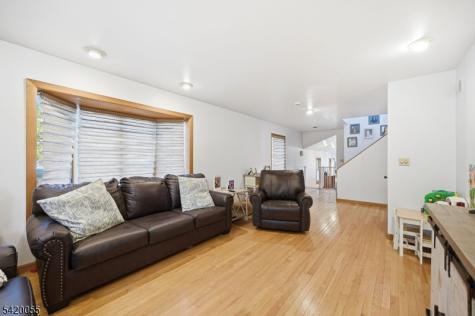 72 Hudson Drive West Milford NJ 07480