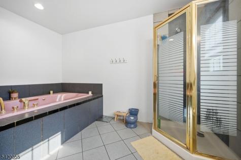 72 Hudson Drive West Milford NJ 07480