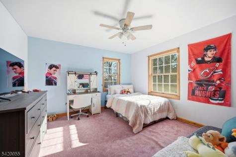 72 Hudson Drive West Milford NJ 07480