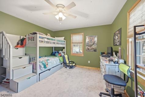 72 Hudson Drive West Milford NJ 07480