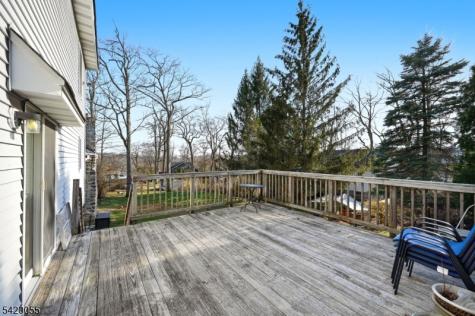 72 Hudson Drive West Milford NJ 07480