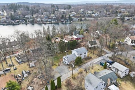 72 Hudson Drive West Milford NJ 07480