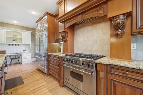 8 Ridgeline Drive Washington NJ 07853