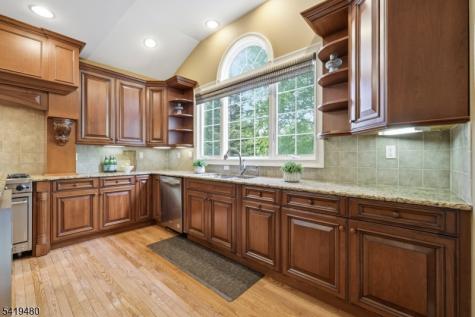 8 Ridgeline Drive Washington NJ 07853
