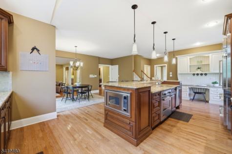 8 Ridgeline Drive Washington NJ 07853