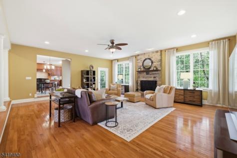 8 Ridgeline Drive Washington NJ 07853