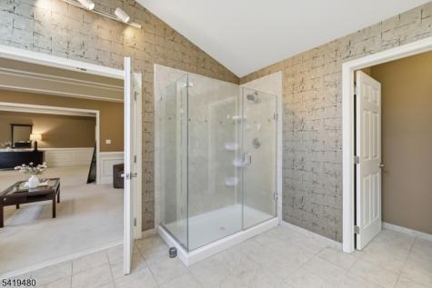 8 Ridgeline Drive Washington NJ 07853