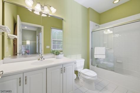 8 Ridgeline Drive Washington NJ 07853