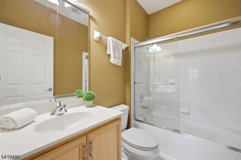 8 Ridgeline Drive Washington NJ 07853
