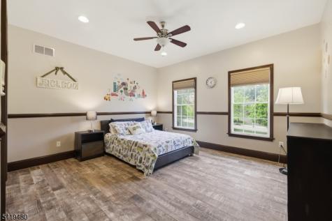 8 Ridgeline Drive Washington NJ 07853