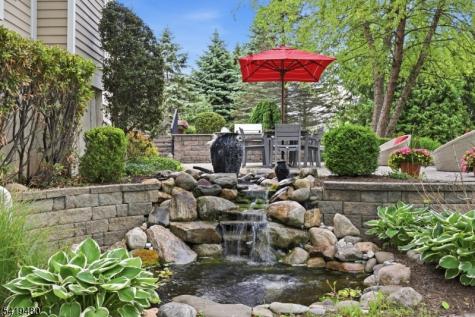 8 Ridgeline Drive Washington NJ 07853