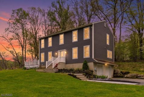 8 Danielle Drive Liberty NJ 07838