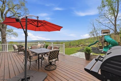 8 Danielle Drive Liberty NJ 07838