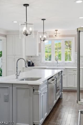8 Danielle Drive Liberty NJ 07838