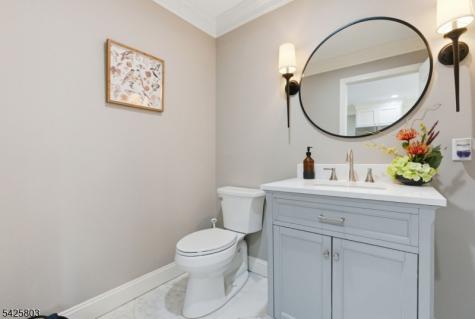 8 Danielle Drive Liberty NJ 07838
