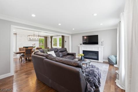 8 Danielle Drive Liberty NJ 07838