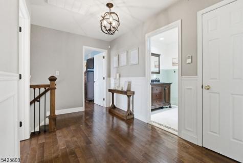 8 Danielle Drive Liberty NJ 07838