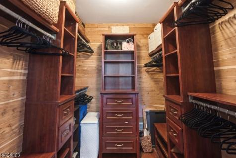 8 Danielle Drive Liberty NJ 07838