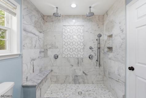 8 Danielle Drive Liberty NJ 07838