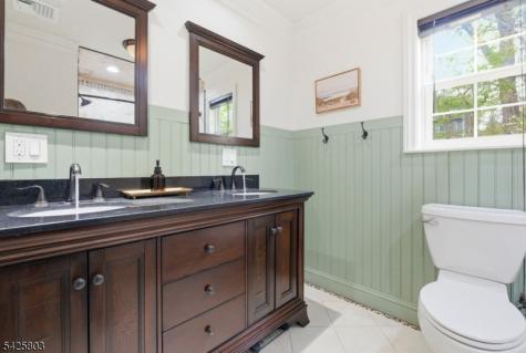 8 Danielle Drive Liberty NJ 07838