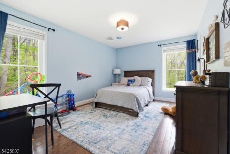 8 Danielle Drive Liberty NJ 07838