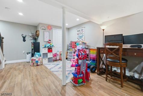 8 Danielle Drive Liberty NJ 07838