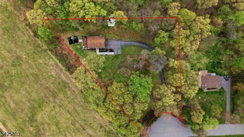8 Danielle Drive Liberty NJ 07838