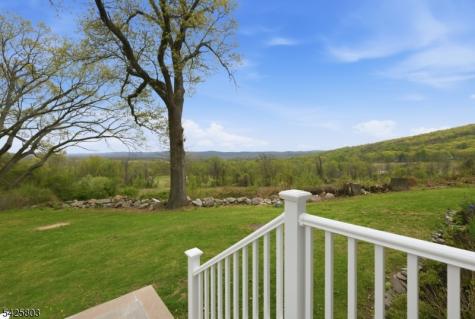 8 Danielle Drive Liberty NJ 07838
