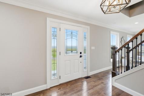 8 Danielle Drive Liberty NJ 07838