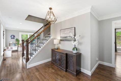 8 Danielle Drive Liberty NJ 07838