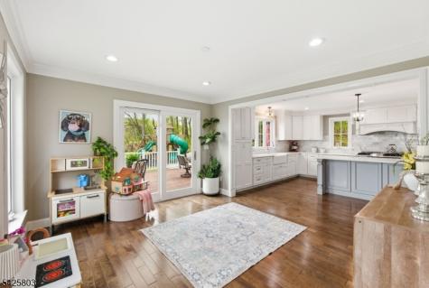8 Danielle Drive Liberty NJ 07838