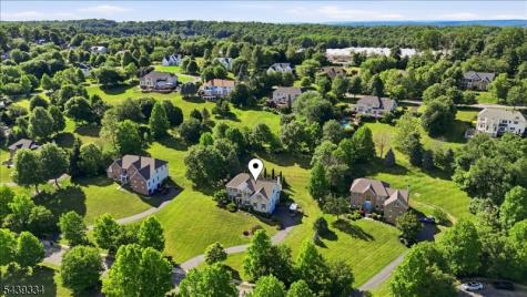 29 Old Schoolhouse Road Bethlehem NJ 08802