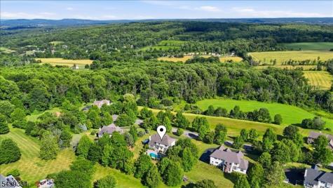 29 Old Schoolhouse Road Bethlehem NJ 08802