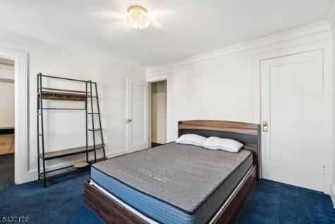 96 Beaumont Place Newark NJ 07104