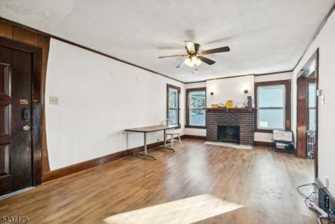 96 Beaumont Place Newark NJ 07104