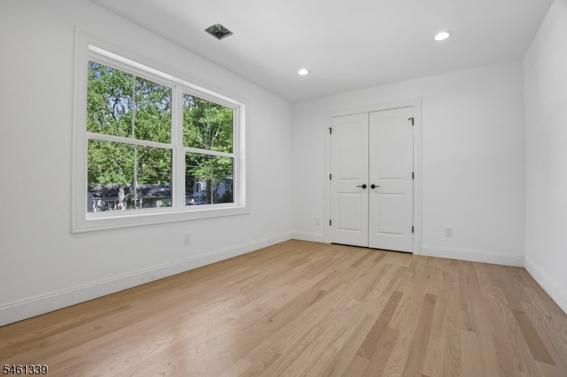 14 Maplewood Drive Livingston NJ 07039