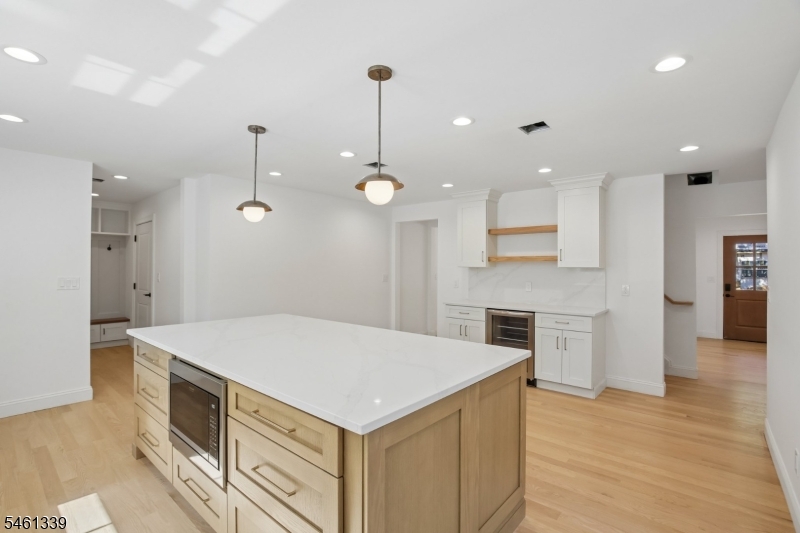 14 Maplewood Drive Livingston NJ 07039