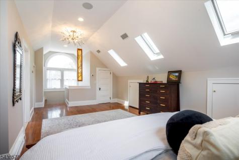 275 Highwood Avenue Ridgewood Village NJ 07450