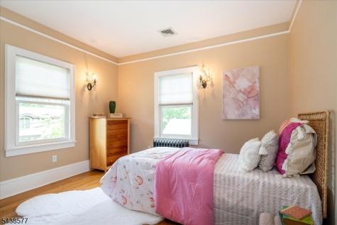 275 Highwood Avenue Ridgewood Village NJ 07450