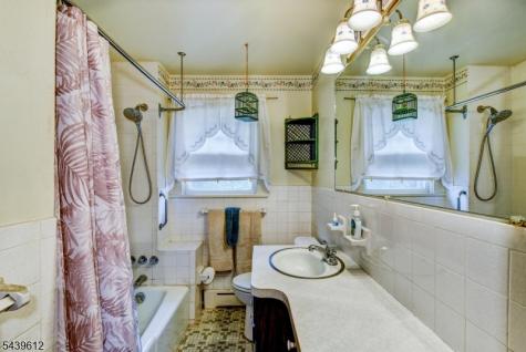 146 Delacy Avenue North Plainfield NJ 07060