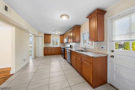 1118 Woodland Avenue Plainfield NJ 07060