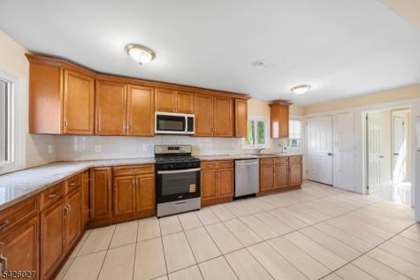1118 Woodland Avenue Plainfield NJ 07060