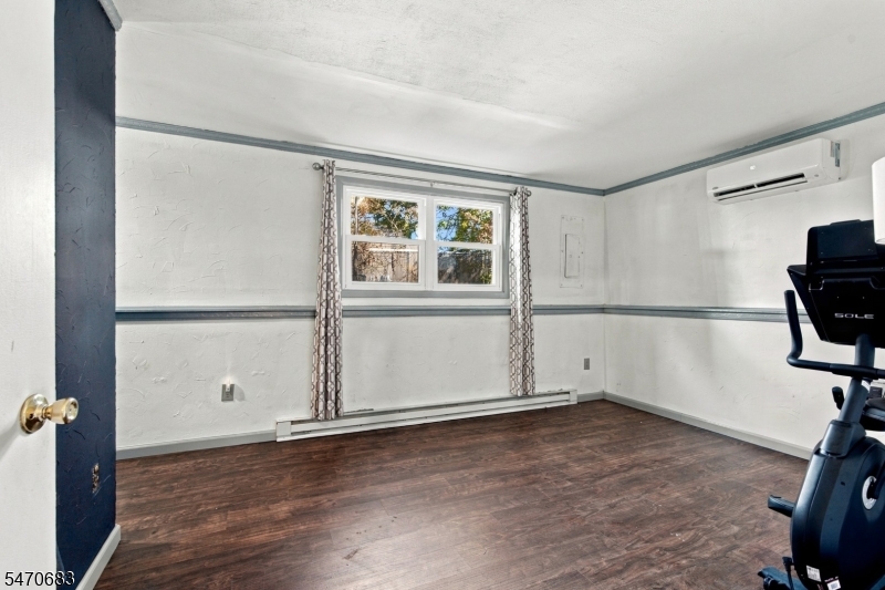 301 Durban Avenue Hopatcong NJ 07843