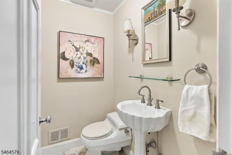 76 Inwood Avenue Montclair NJ 07043