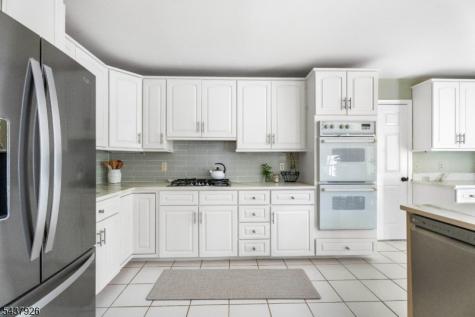 10 Barnstable Road Berkeley Heights NJ 07922