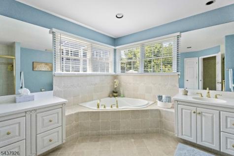 10 Barnstable Road Berkeley Heights NJ 07922